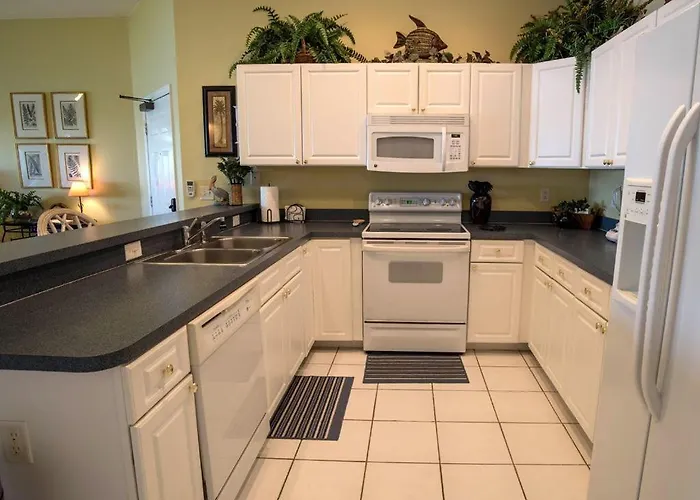 Gulf Retreat 2: Magnificent Water Views, Steps To Beach, None Cleaner, None Nicer! *