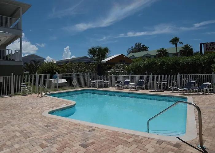 Gulf Retreat 2: Magnificent Water Views, Steps To Beach, None Cleaner, None Nicer! Apartment Clearwater Beach